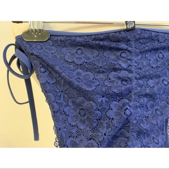 La Vie En Rose lace bikini bottoms - Picture 3 of 3